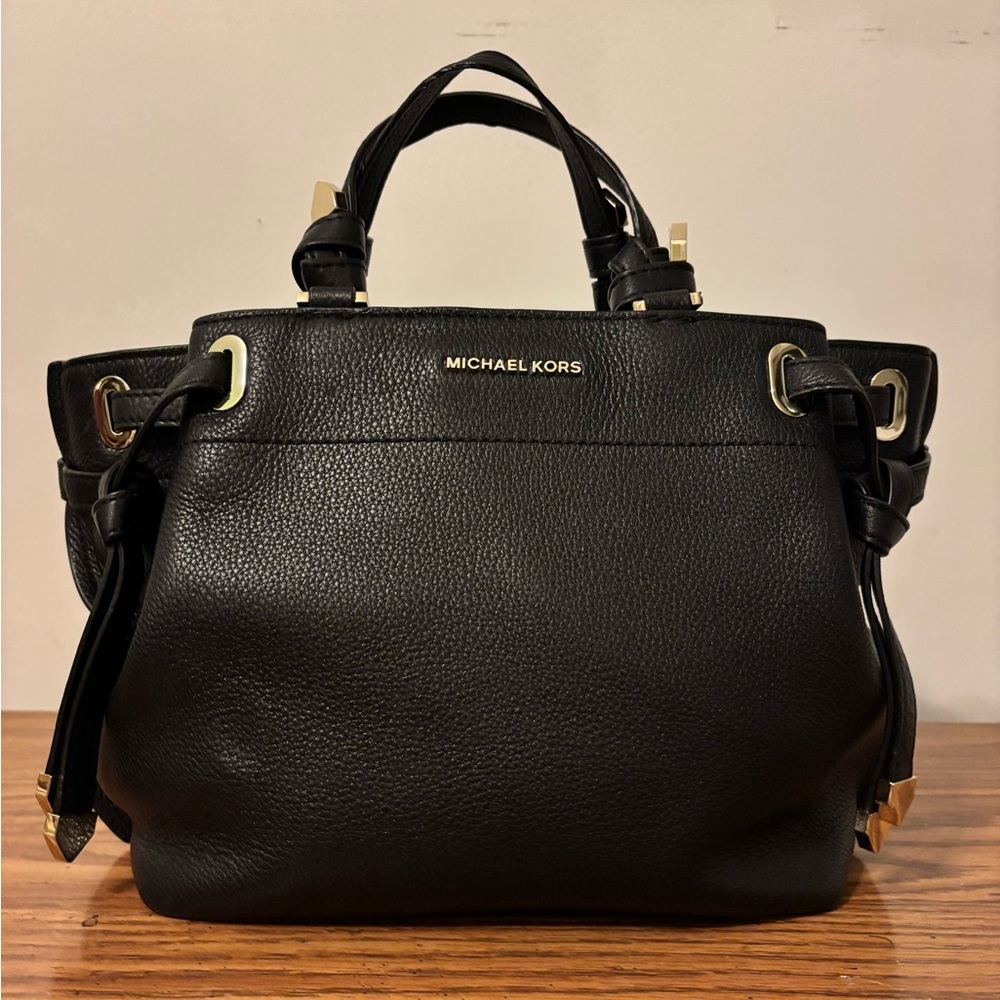 Michael Kors Greta Medium Pebbled
Leather Satchel